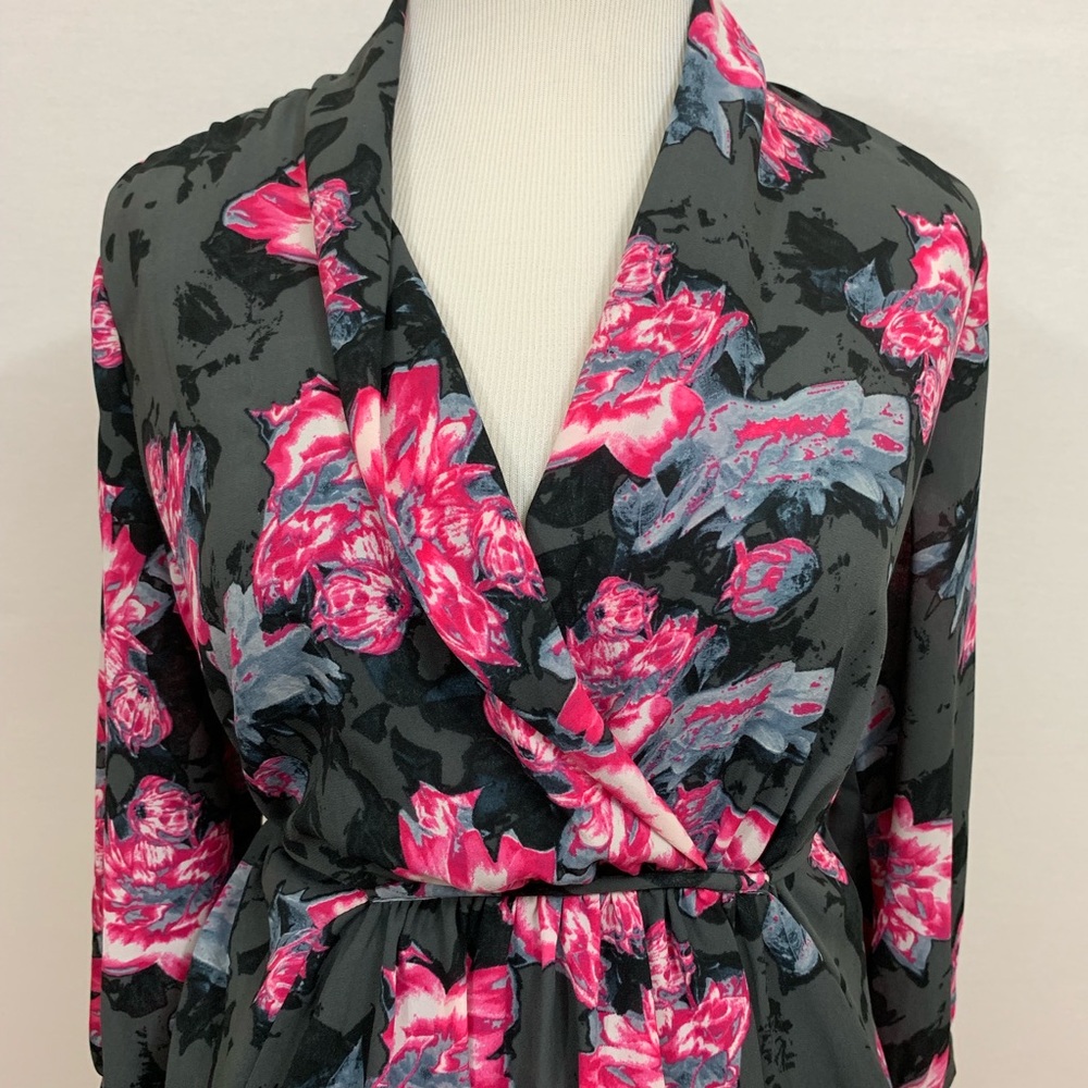 Aqua pink and gray floral  print